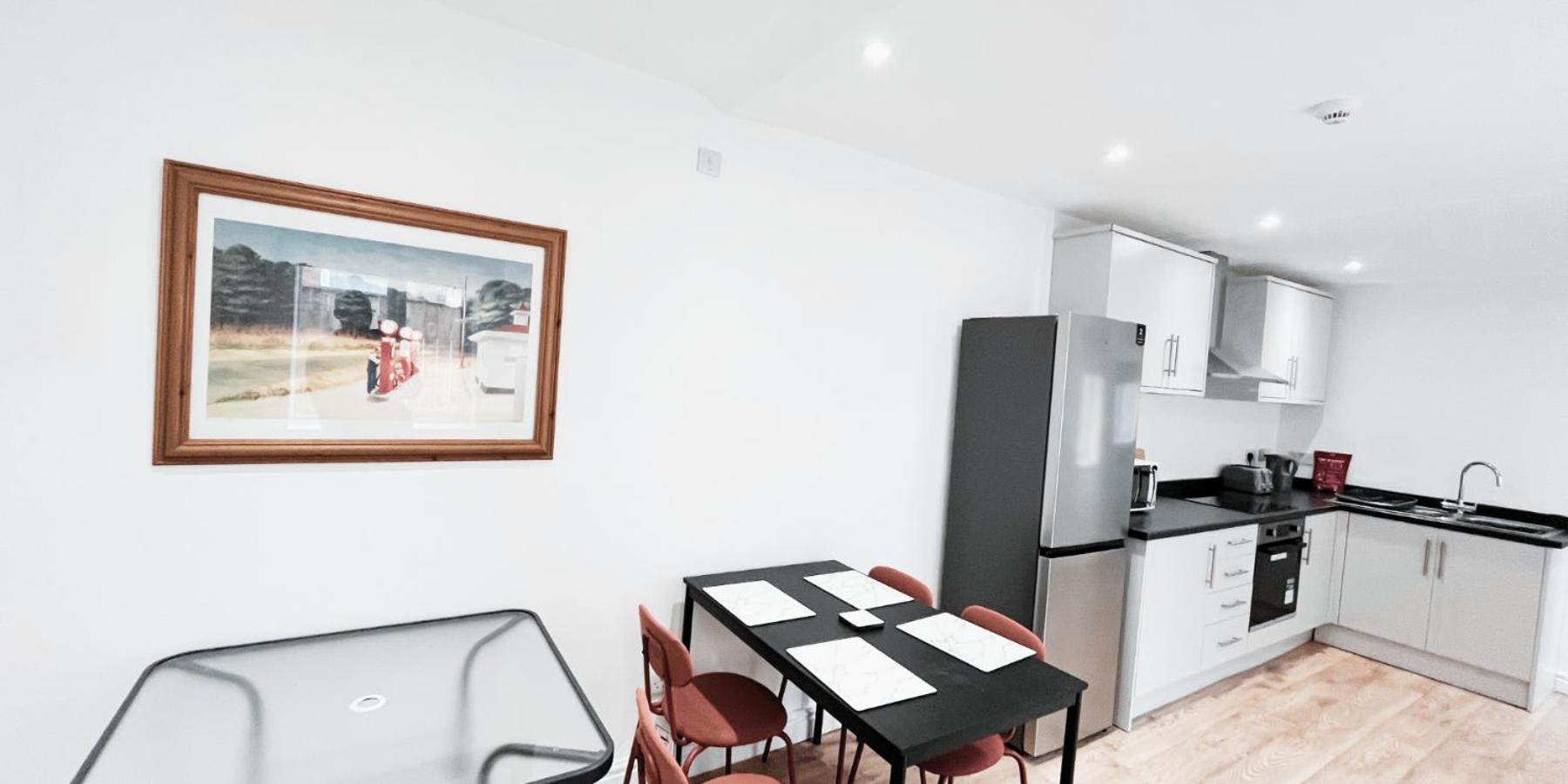 Spacious Room In Modern House Near 诺丁汉 外观 照片