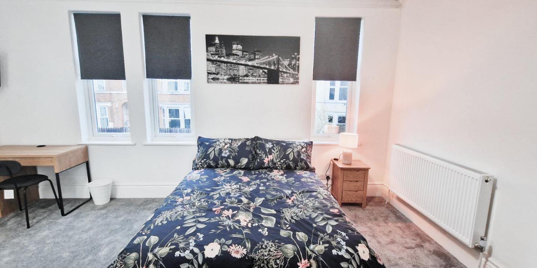 Spacious Room In Modern House Near 诺丁汉 外观 照片