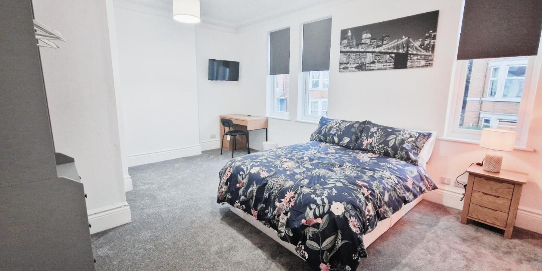 Spacious Room In Modern House Near 诺丁汉 外观 照片