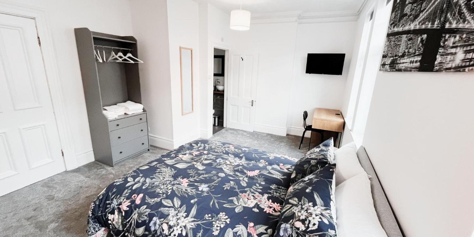Spacious Room In Modern House Near 诺丁汉 外观 照片